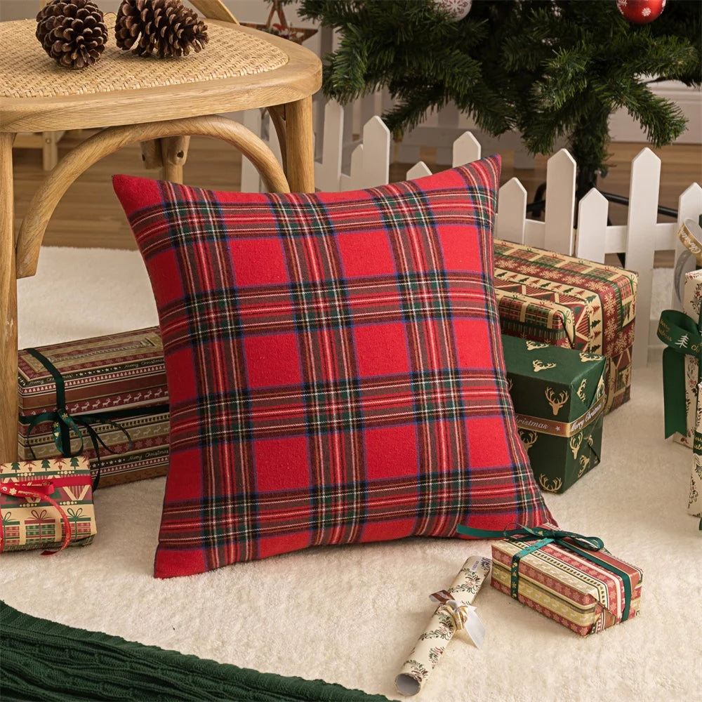 45x45cm Square Pillow Cases Christmas Scottish Tartan Plaid Cushion Covers Bed Sofa Pad Party Decor Snowflake Throw Pillow Cover